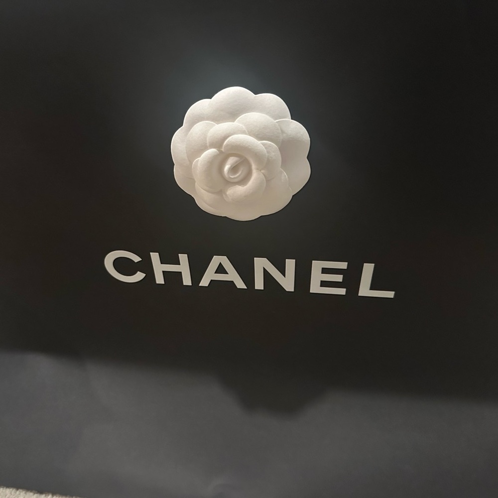 Chanel White Ribbon with Camellia and shopping bag